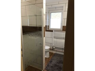 AA10C9E4-0BC3-4E9F-A66D-05B3EFFB6B3D