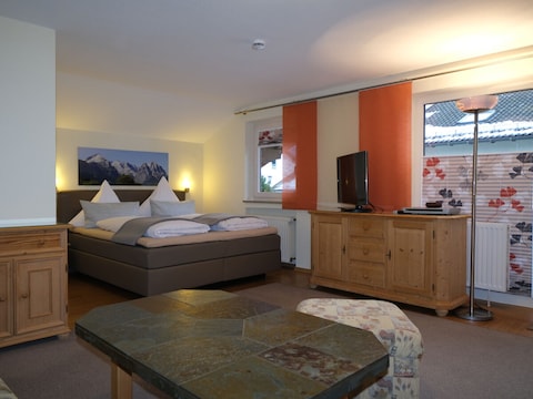 Ferienwohnung Am Loisachuferweg