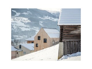 B2D025FA-E4B3-4493-B704-4AC631B4B8F7