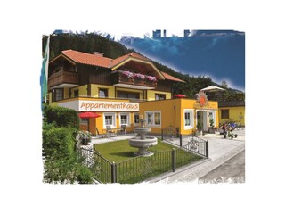 Foto Haus Sommer blau komprimiert