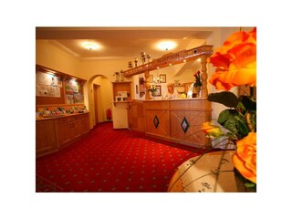 Raunerhof Rezeption 1