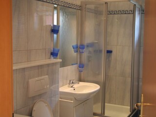 2C23B7B4-0FAC-452A-9715-9270016A75C6