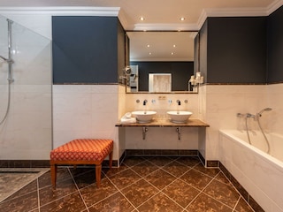 EHJ_DZ5_Suite (4)