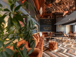 EHJ_Lobby_1
