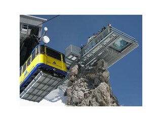 Sky Walk  Dachsteinseilbahn Hunerkogel