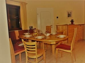 Apartment/3 Schlafräume/Dusche, Bad, WC