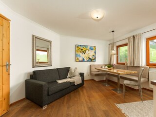 Küche und Essbereich