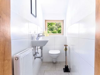 A2 WC s 1