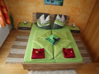Doppelzimmer mit Zugang zum Balkon