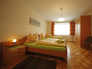 Dreibettzimmer