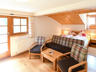 Strickhof innen-8570