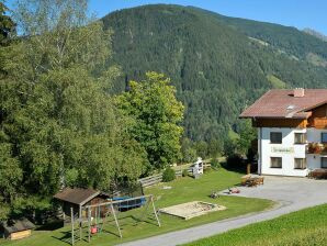 Apartment E/1 Schlafraum/Dusche, WC