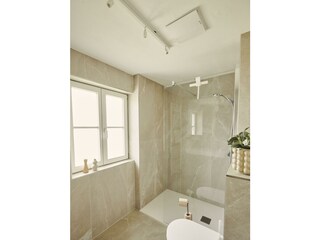 HausBachler_Almrausch_Bad