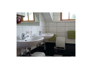 App B - Bad (Dusche-WC und WC  extra)