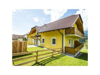 Haus Gloria - Hausfoto mit Balkon