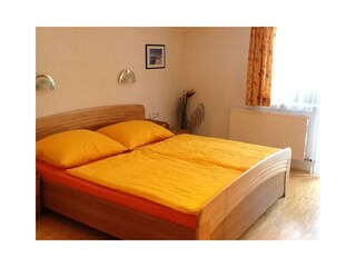 Apartment Gia - Zimmer vorne - Doppelbett