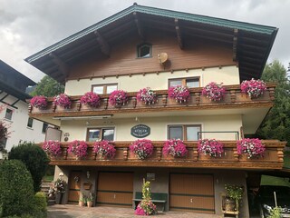 1559CC37-F9FA-4BA0-B4CB-D0EC3F5FB8A2