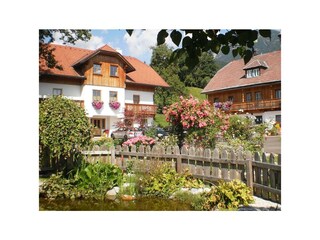 Biohaus Florian und Stieglerhof mit Garten/Teich