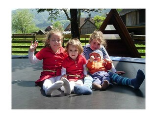 Esslgut - Rast am Trampolin