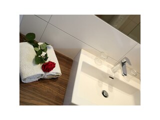 Bad mit Dusche und WC