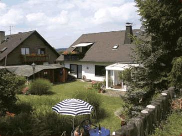 Ferienwohnung 2 - Am Akazieneck R. Flieg