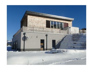 App. Gipfelsturm - Hausansicht West Winter