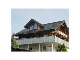 Appartement Sabrina - Hausfoto Sommer