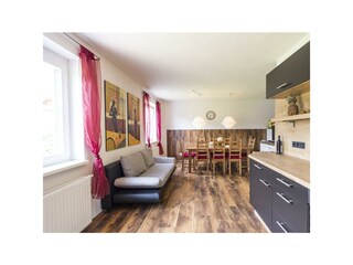 Haus Gloria_Top 1_Wohnraum®lucaspripfl