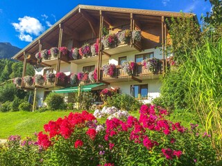 Rapplhof - Hausfoto Sommer