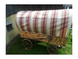 Appartement Iris - Planwagen im Garten