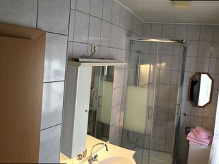 FD9583A7-2D4B-481C-BDB0-E4313A45E8B5