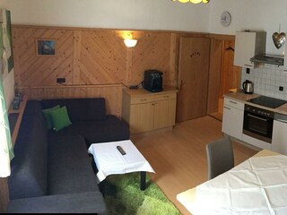 E0922432-1CD5-45B3-A160-C1FCD4580333