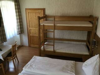 B4498874-24A2-464D-AA6E-FB3132FD4389