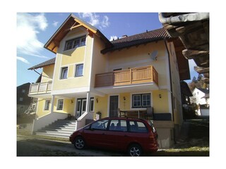Appartement Stroblhof_Aich_Hausfoto Herbst