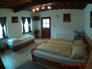 Haus Eveline_Schlafzimmer 2