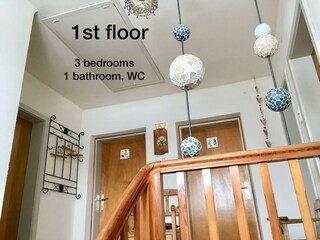 VORRAUM: 3 ZIMMER, 1 WC, 1 BADEZIMMER