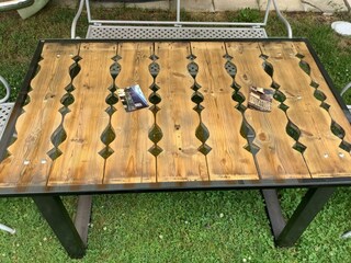 Esstisch im Außenbereich