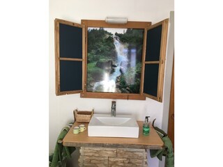 Zimmer 3: Waschbecken