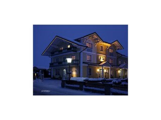 Appartements zur Gräfin_Aich_Winternacht