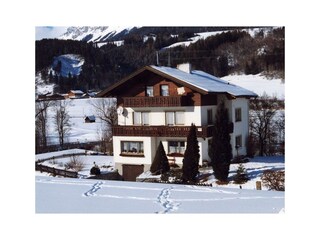 Haus Erlenheim - Hausfoto Winter