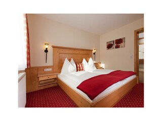 Haus Taxegger - App. Planai - Schlafzimmer