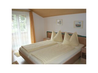 Gästehaus Passrucker_Fewo A_Schlafzimmer 2