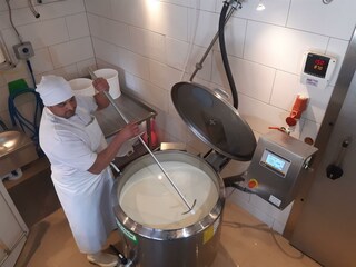 Hofkäserei