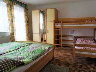 1. Schlafzimmer