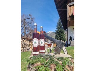 Unser Zirbenschnaps