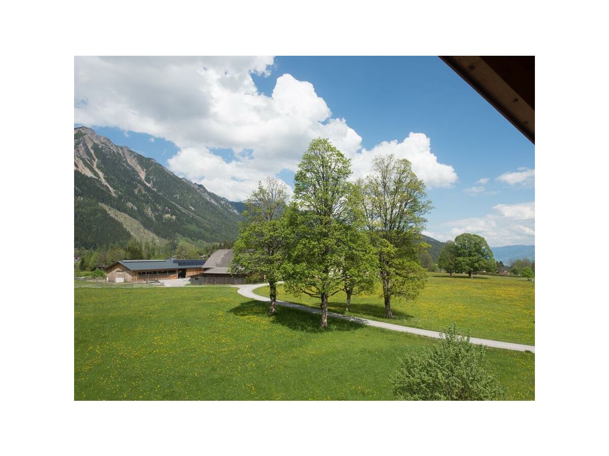 Zimmer mit Balkon und Bergblick