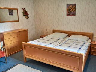 Schlafzimmer2