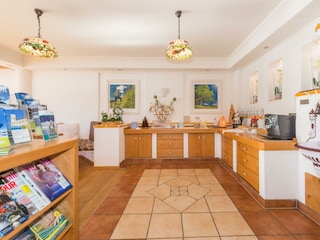 Bergrast-Lobby-mitKaffebar