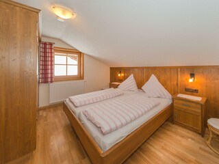 Schlafzimmer 2 Almrausch