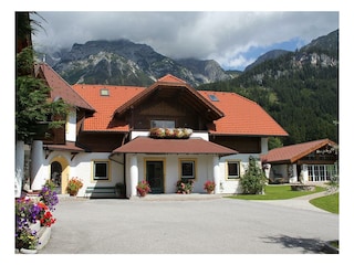 web_aussenansicht_ferienhaus_sommer3